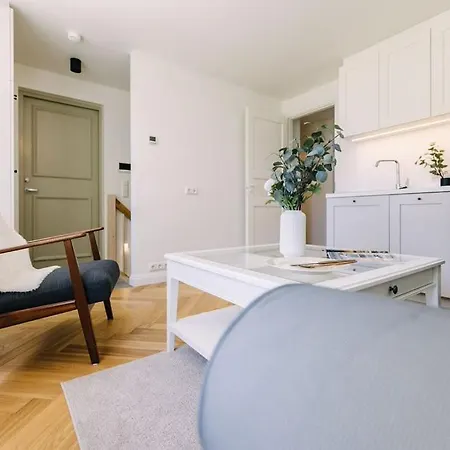 Lenderi Luxury With Sauna Apartment