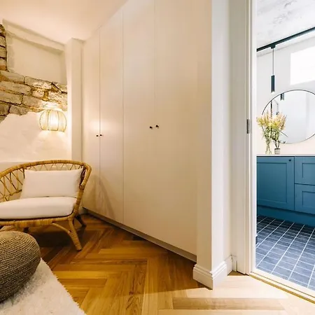 Lenderi Luxury With Sauna Lägenhet *