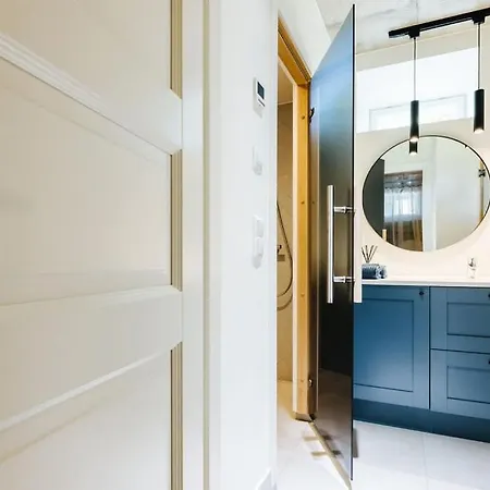 Lenderi Luxury With Sauna Apartment